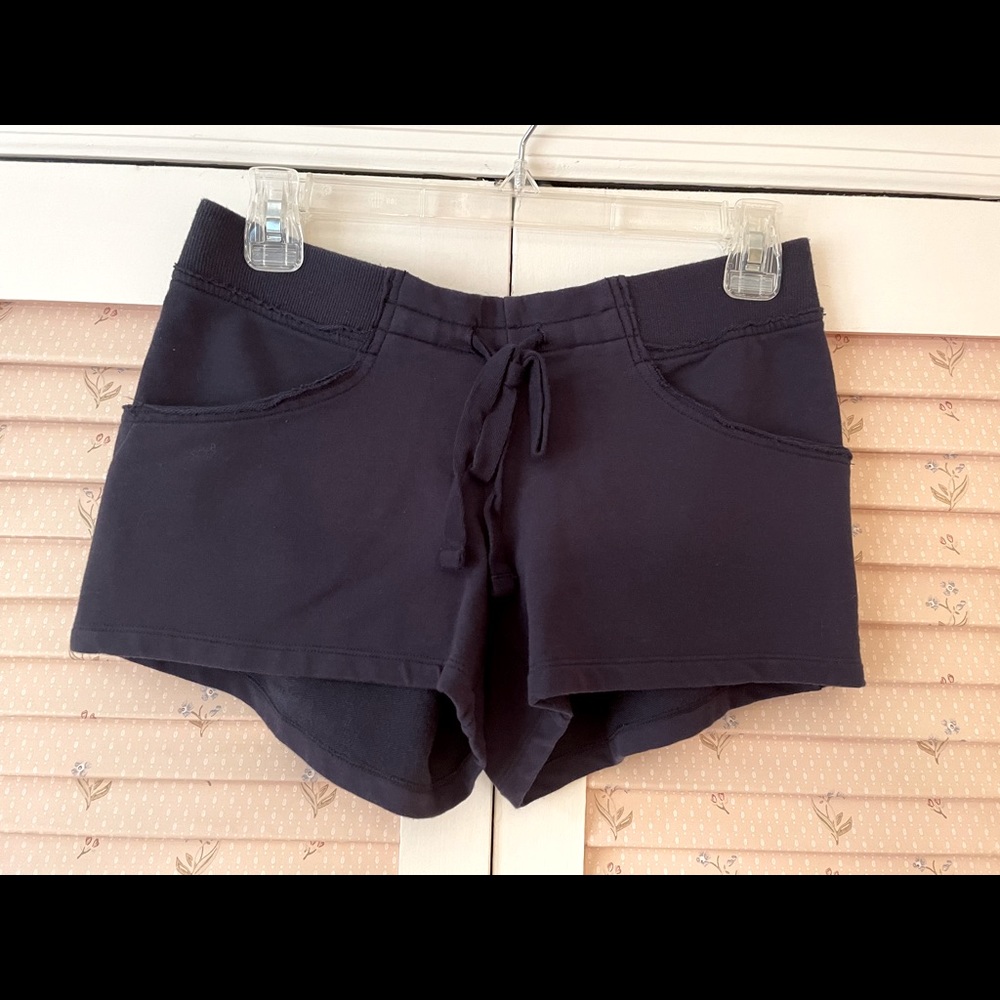 Navy Gap body short Shorts